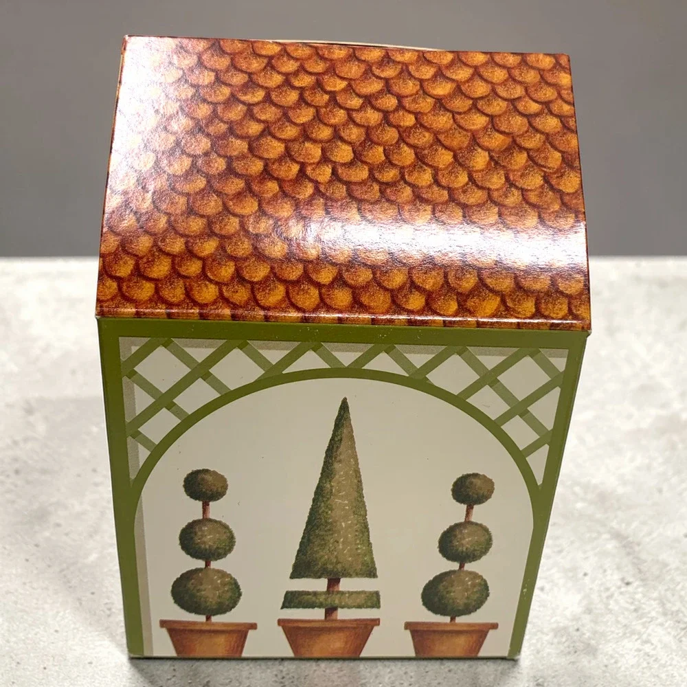 Vtg NEW Trapp Private Gardens No. 1 Summer Flowers 196 g Jar Candle House Box